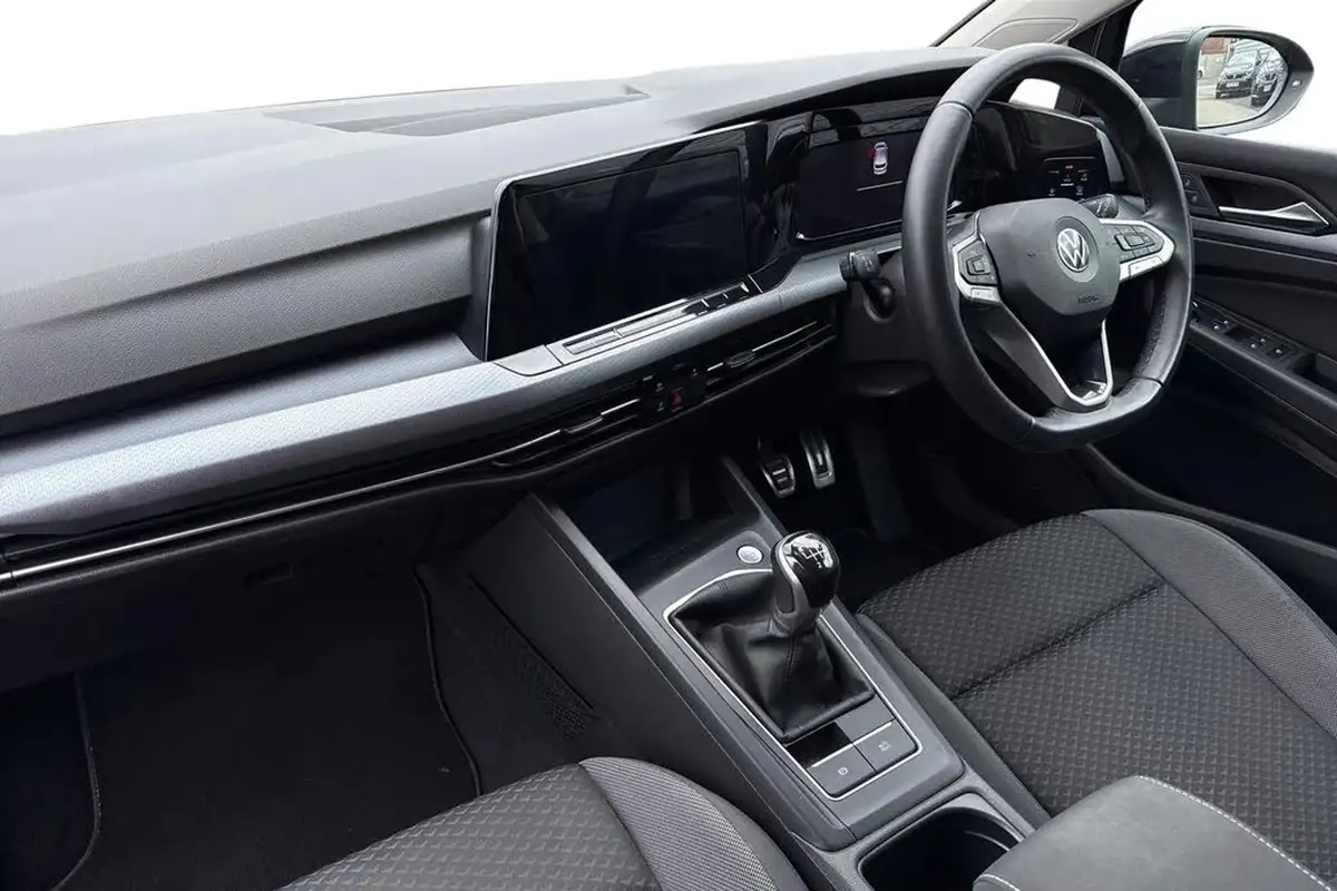 2022-volkswagen-golf-15-tsi-active-150ps-big-8