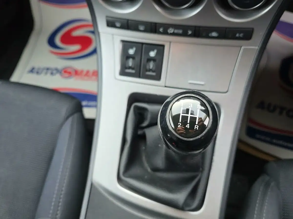 2010-mazda-mazda3-16-takuya-big-25