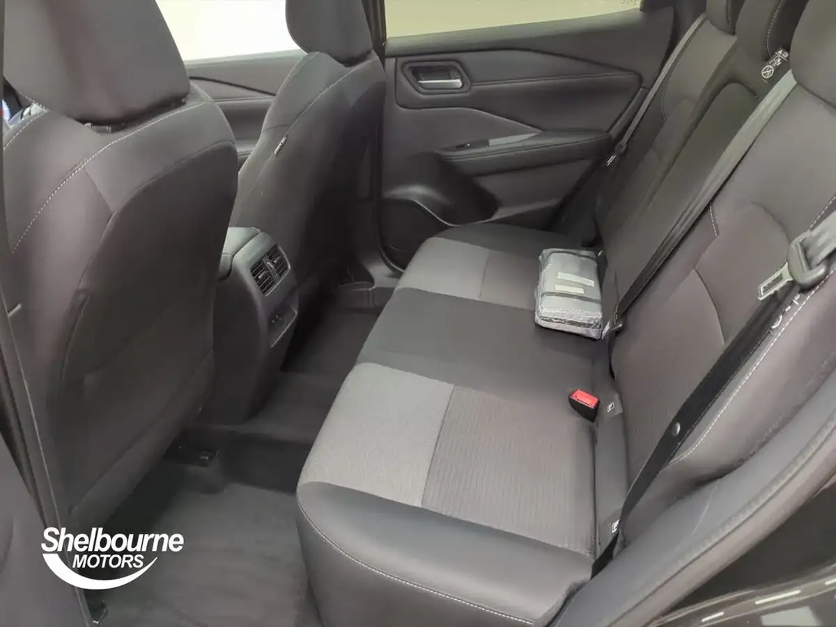 2021-nissan-qashqai-13-dig-t-premiere-edition-140ps-big-7