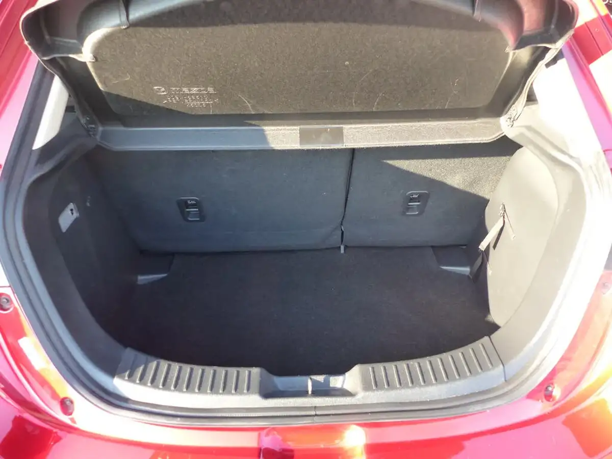 2020-mazda-mazda2-15-skyactiv-g-gt-sport-nav-light-stone-big-19