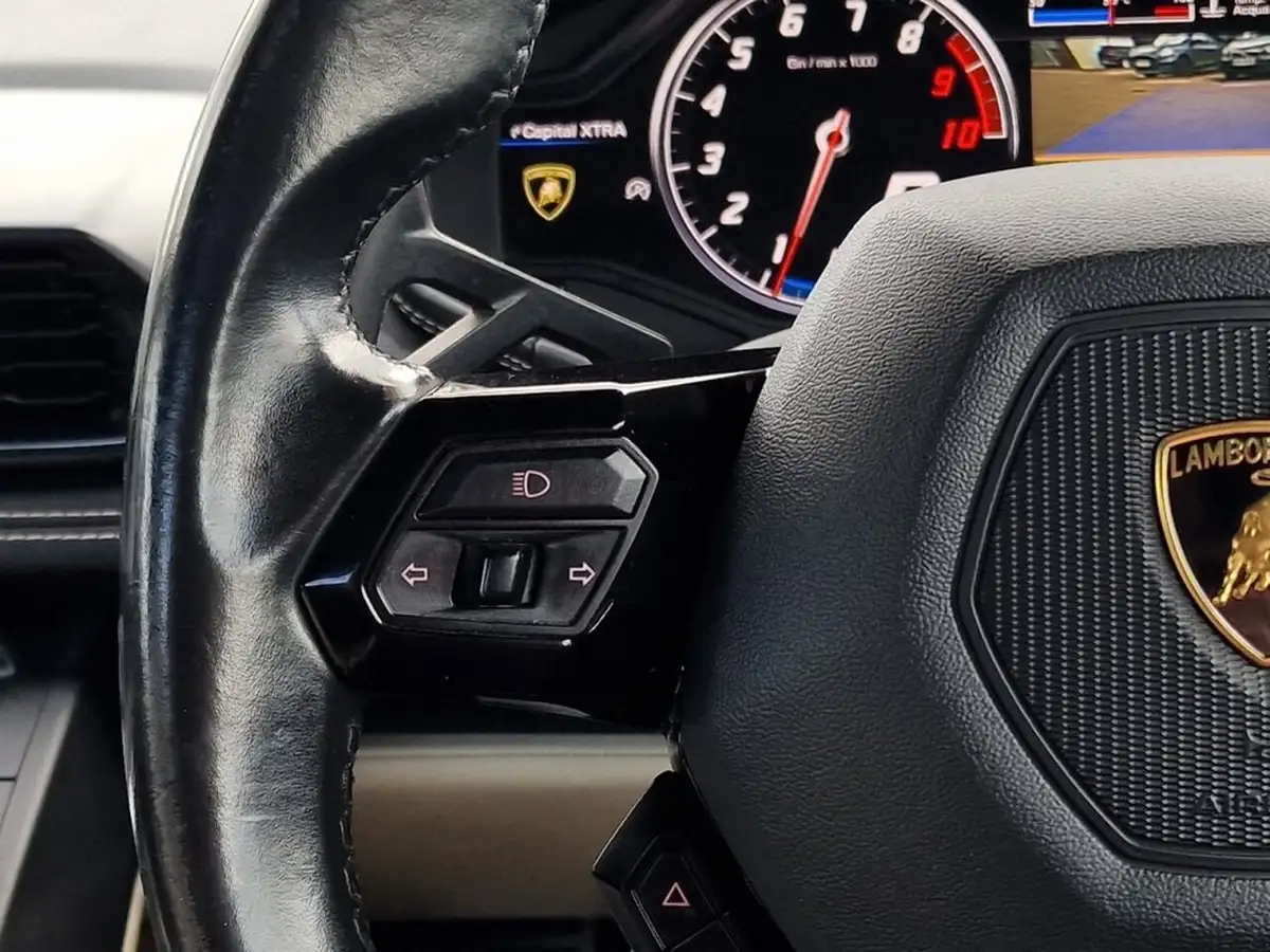2017-lamborghini-huracan-52-lp-610-4-spyder-big-16