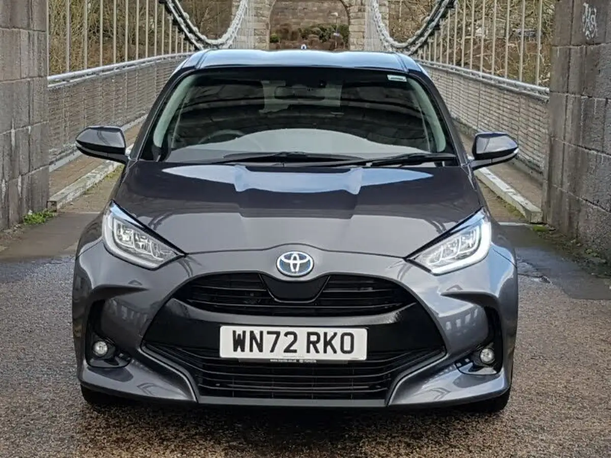 2022-toyota-yaris-15-vvt-i-design-big-11