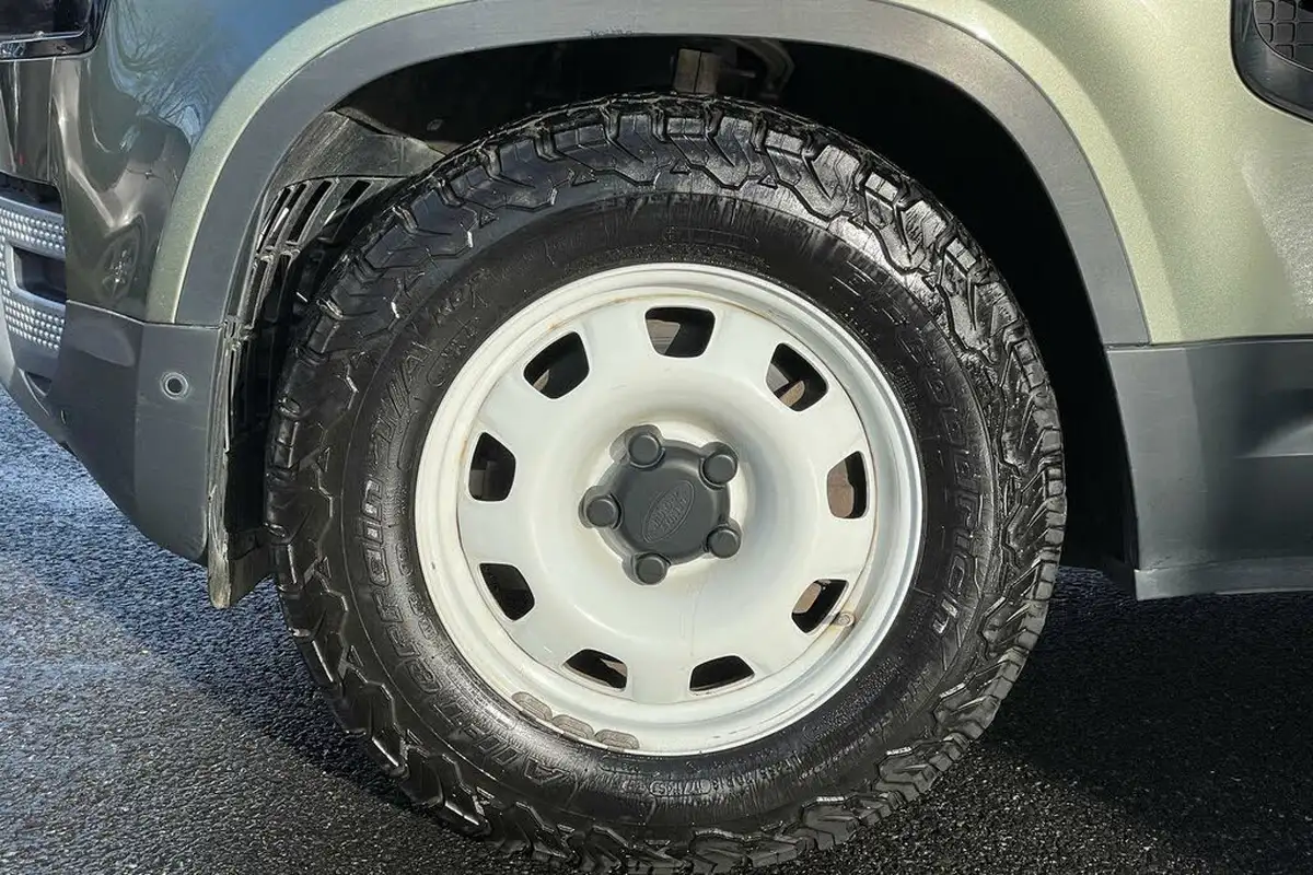 2020-land-rover-110-defender-20-p300-se-110-big-20