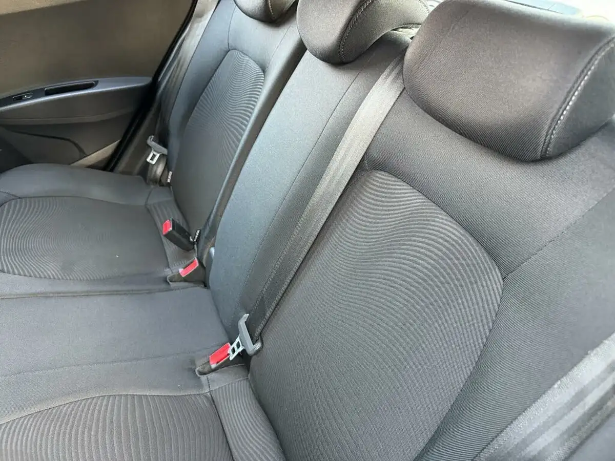 2018-hyundai-i10-10-se-67ps-big-20