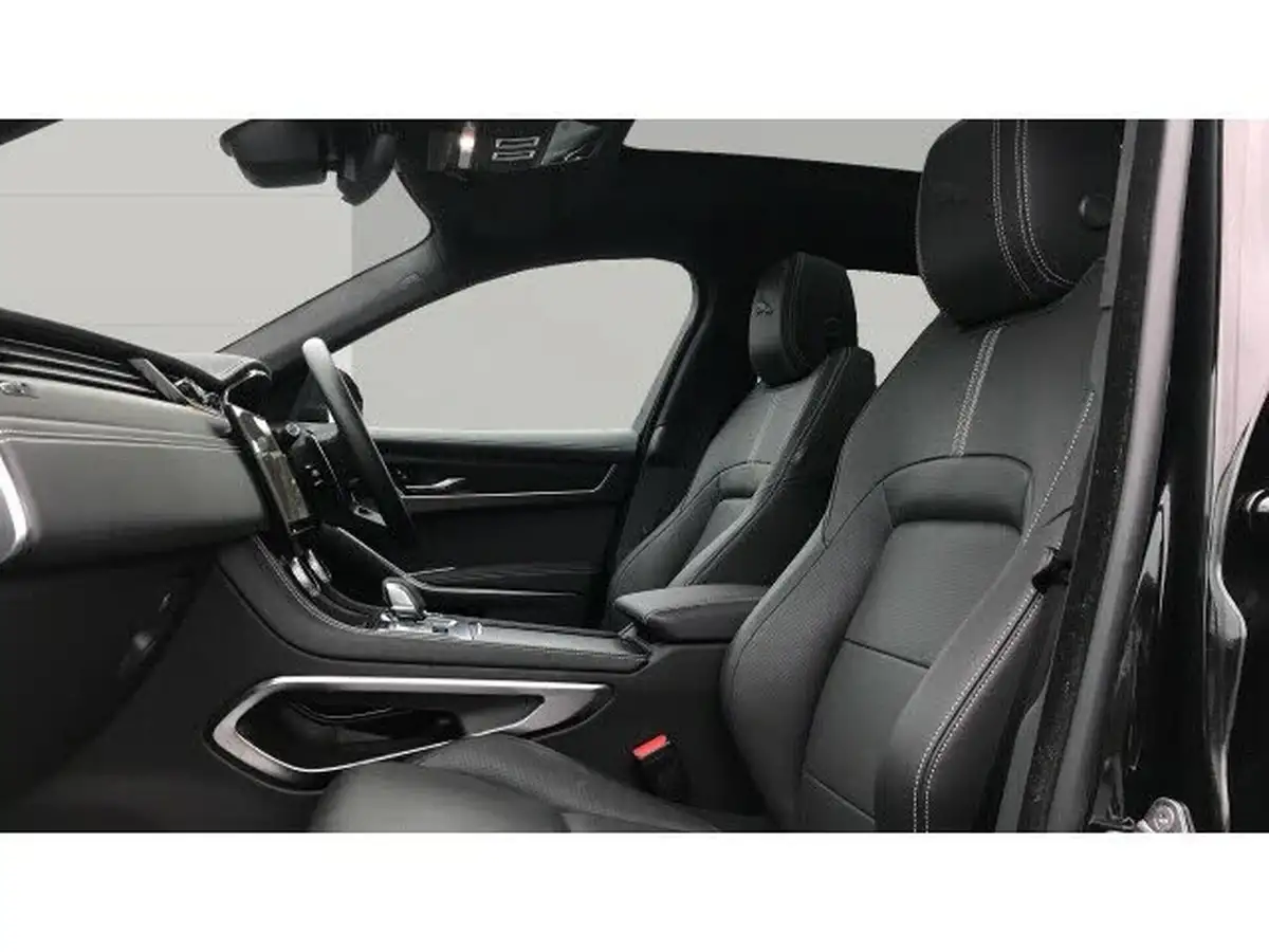 2024-jaguar-f-pace-20-d200-r-dynamic-hse-black-big-2