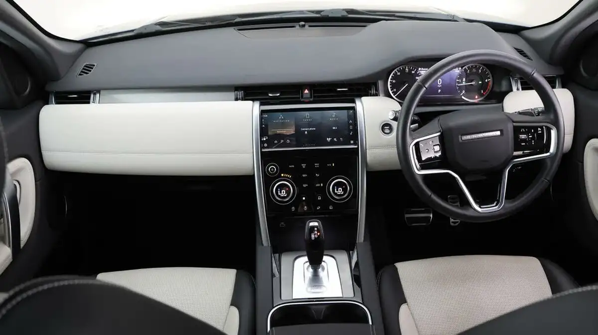 2022-land-rover-discovery-sport-20-d200-urban-edition-big-13