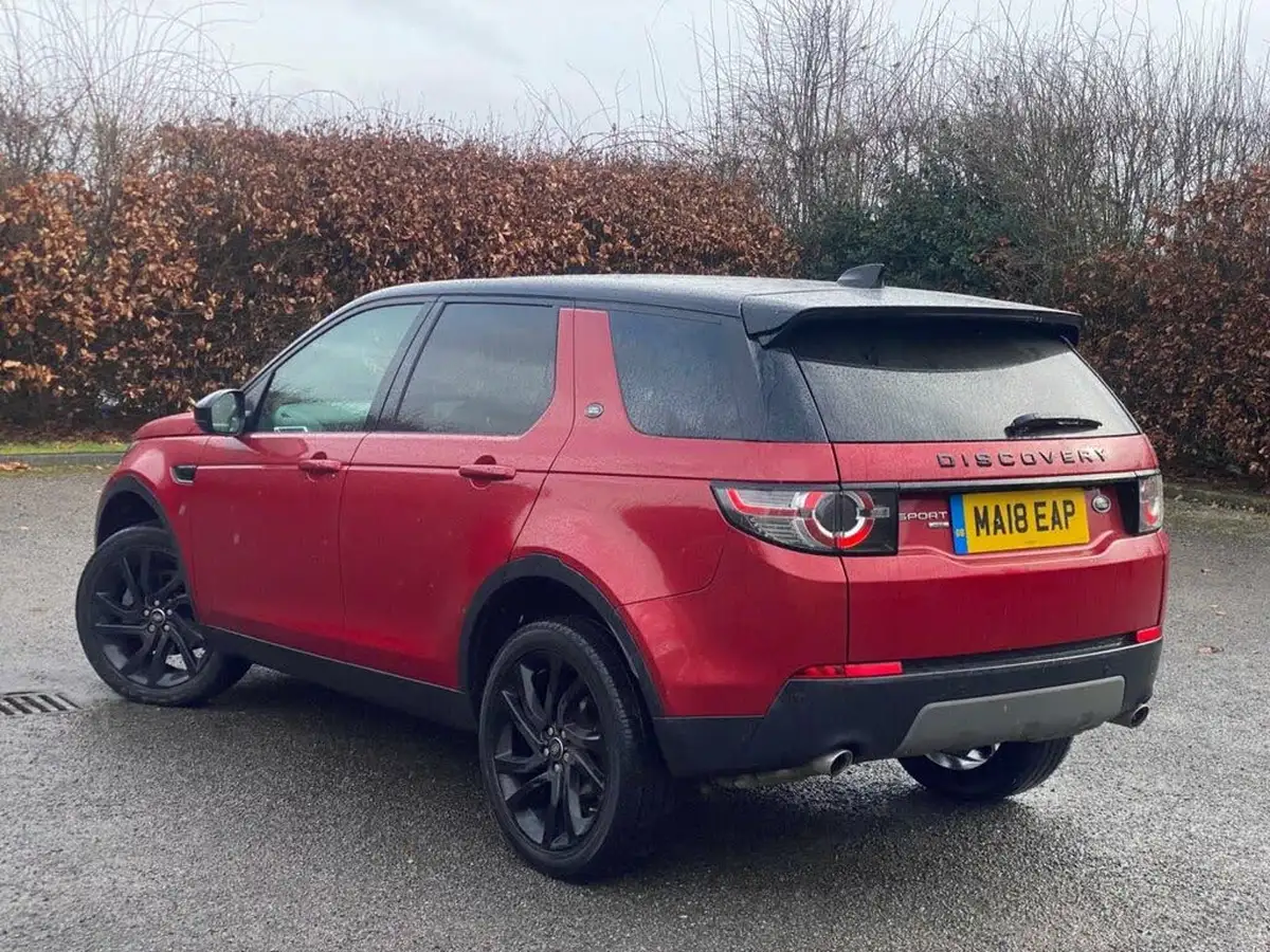 2018-land-rover-discovery-sport-20td4-hse-black-big-13
