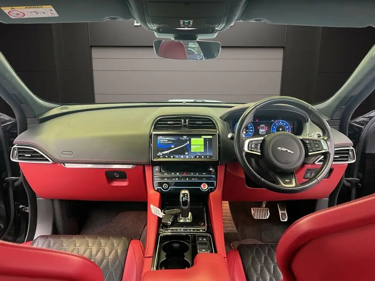 2019-jaguar-f-pace-50-v8-sc-svr-ss-big-18