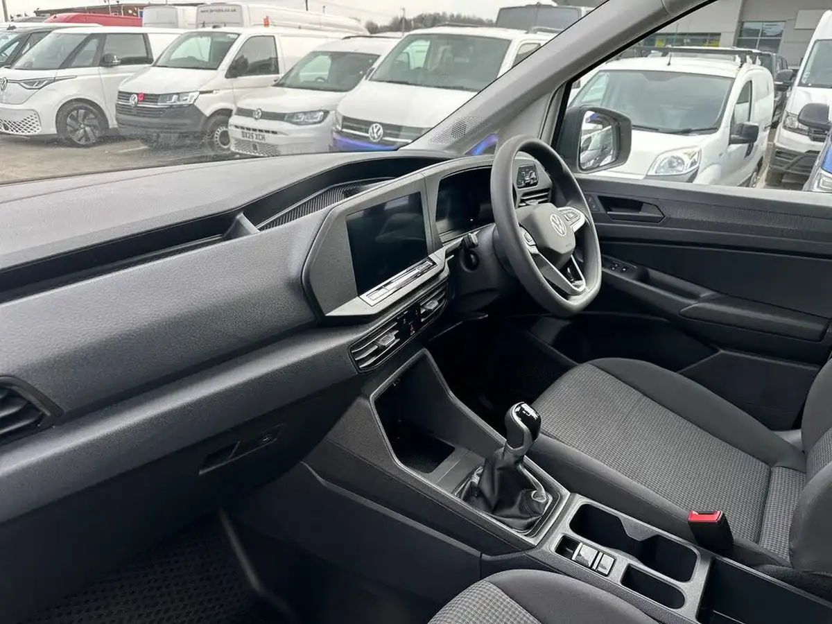 2024-volkswagen-caddy-20tdi-c20-cargo-commerce-big-7