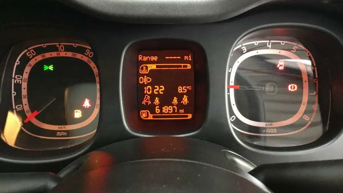 2019-fiat-panda-09-waze-4x4-big-56