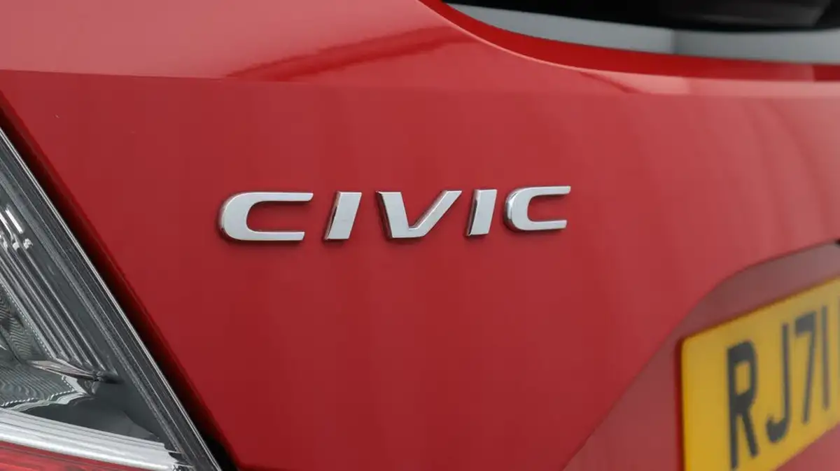 2021-honda-civic-10-vtec-turbo-ex-ss-hatchback-5d-cvt-big-21