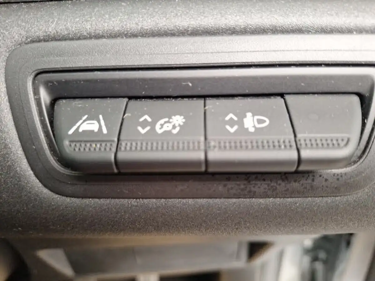 2023-renault-captur-10-tce-evolution-big-13
