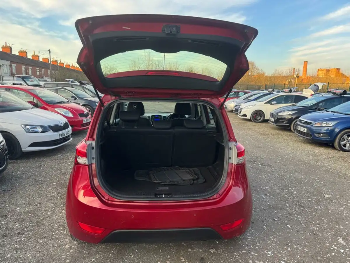 2011-hyundai-ix20-14-active-big-26