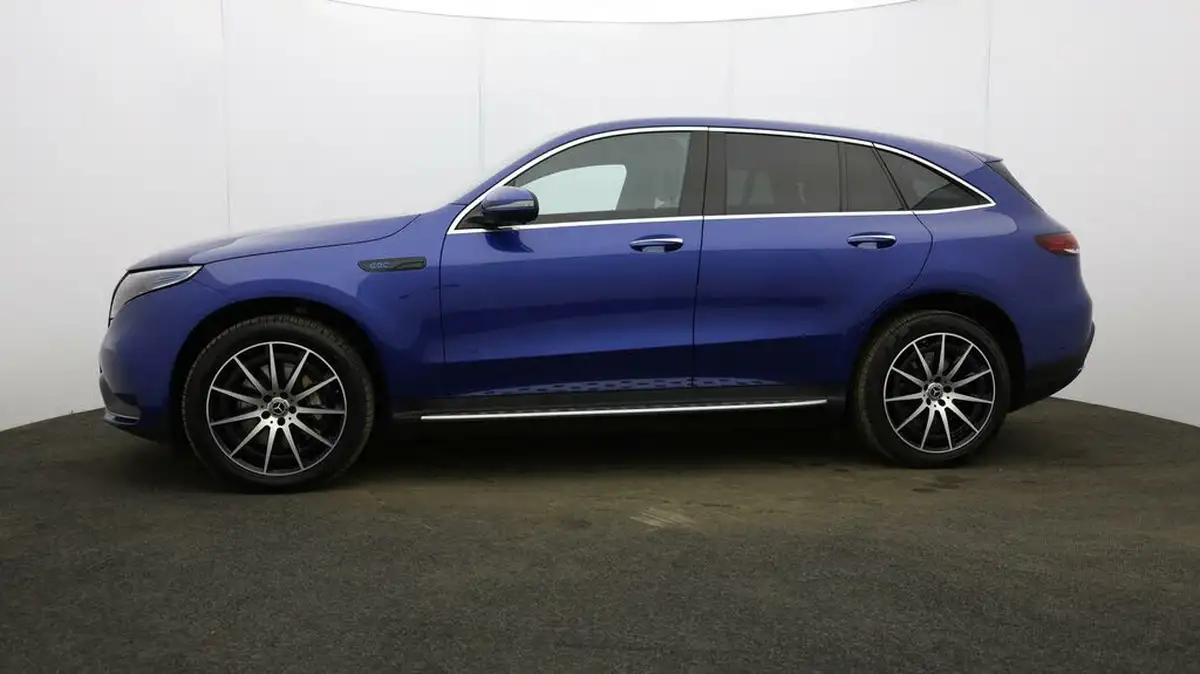 2022-mercedes-benz-eqc-e-eqc-400-amg-line-big-18