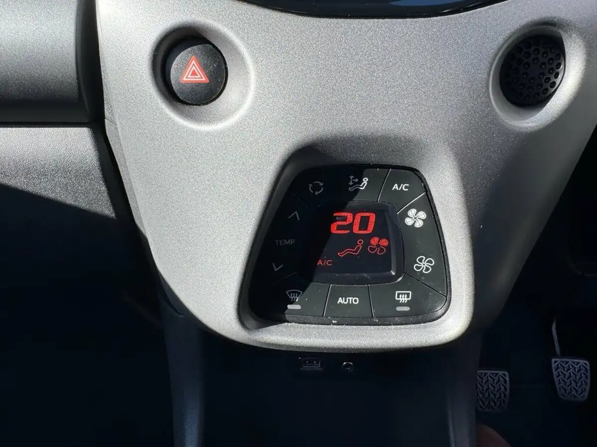 2018-toyota-aygo-10-vvt-i-x-press-71bhp-big-21