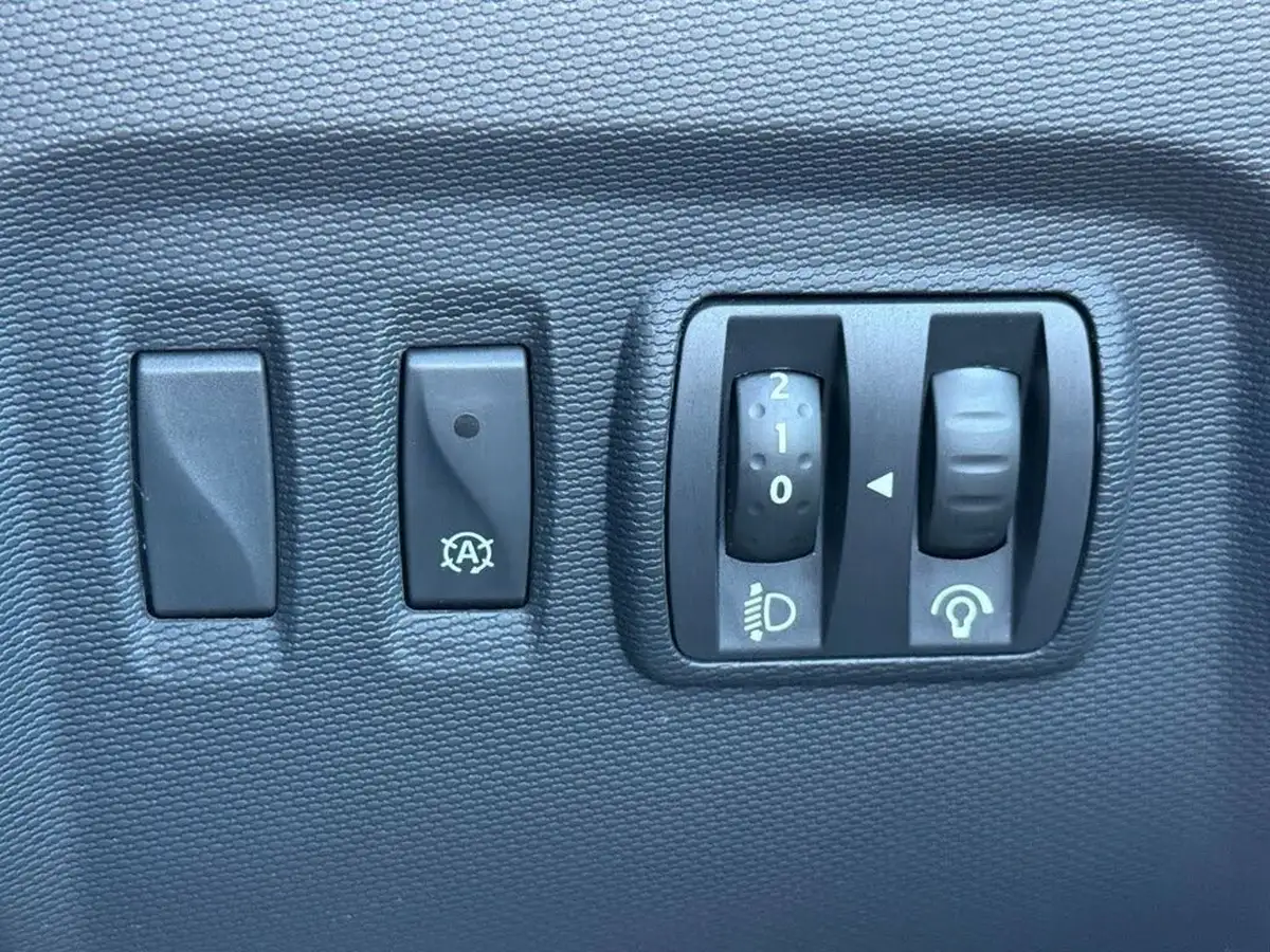 2016-renault-captur-15dci-signature-nav-90bhp-energy-ss-big-29