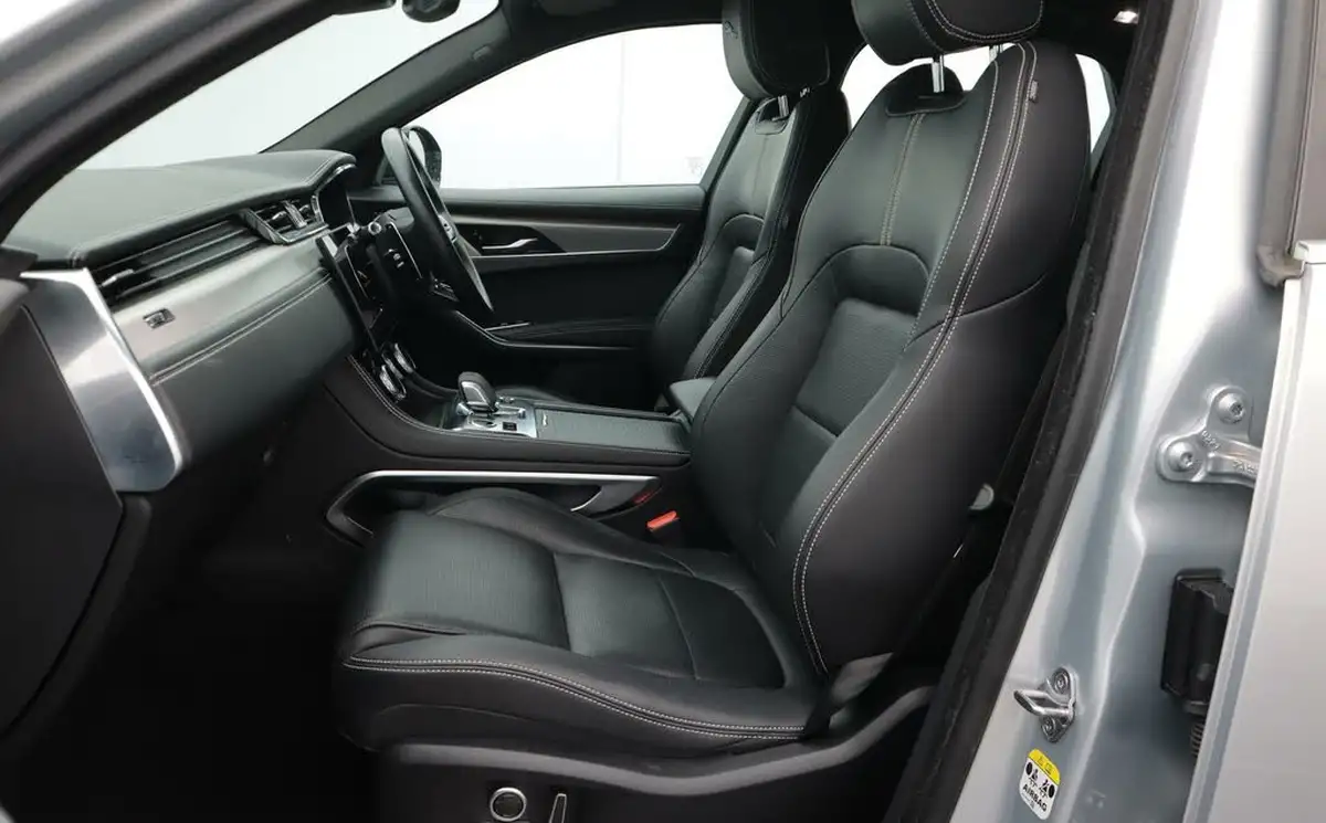 2021-jaguar-f-pace-20-p400e-s-big-14