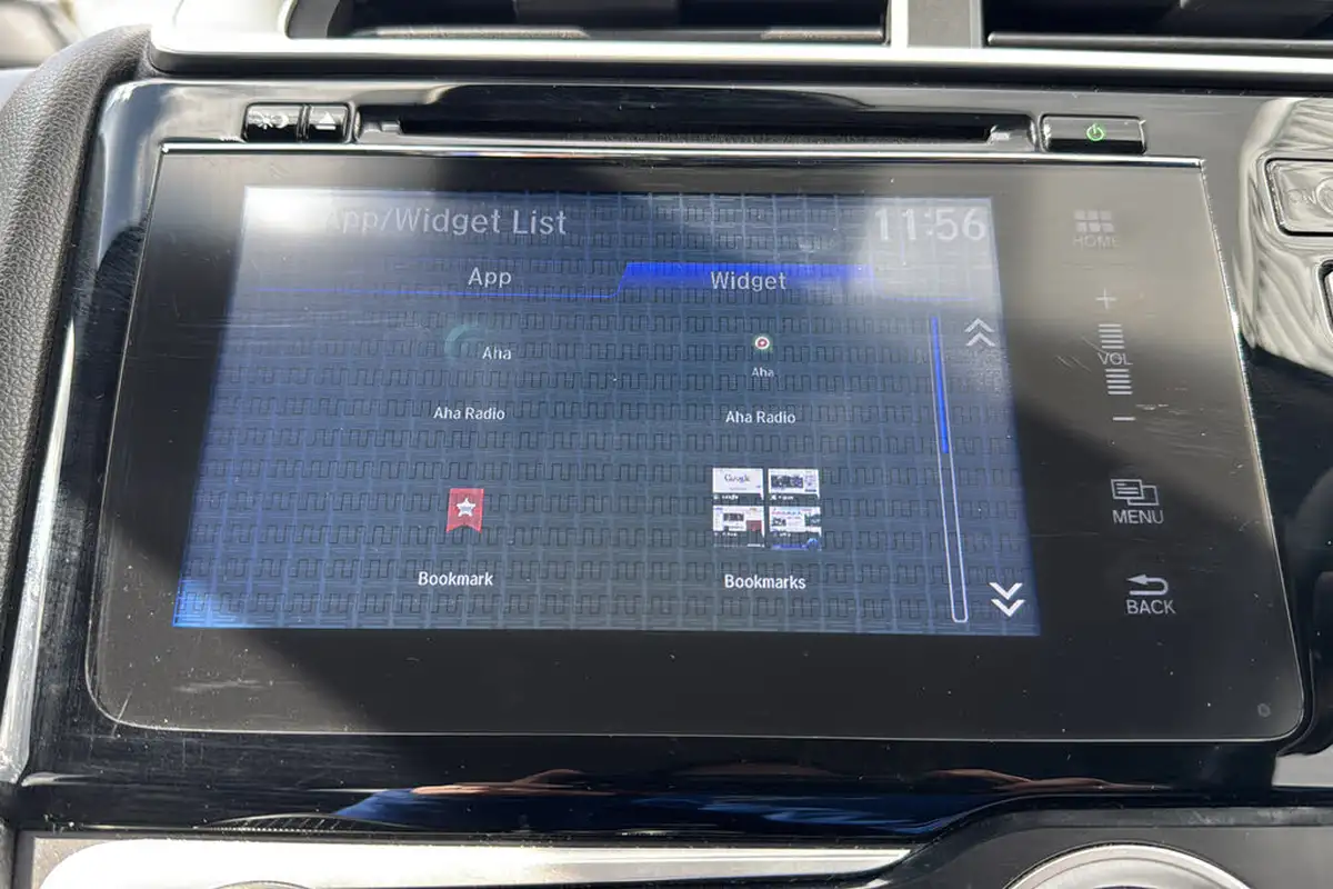 2019-honda-jazz-13-i-vtec-se-navi-cvt-big-46