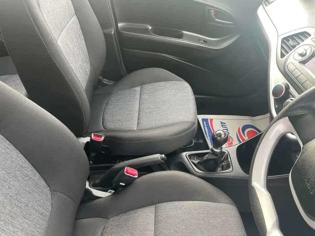2016-kia-picanto-10-picanto-1-5d-big-9