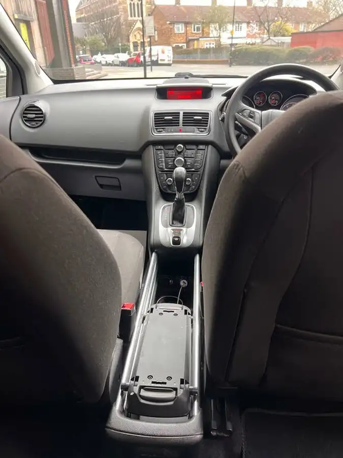 2014-vauxhall-meriva-14-exclusiv-ac-120ps-1364cc-auto-big-17