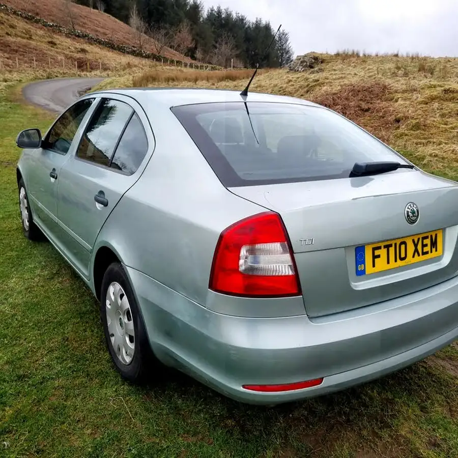 2010-skoda-octavia-16td-s-cr-105bhp-hatchback-big-5