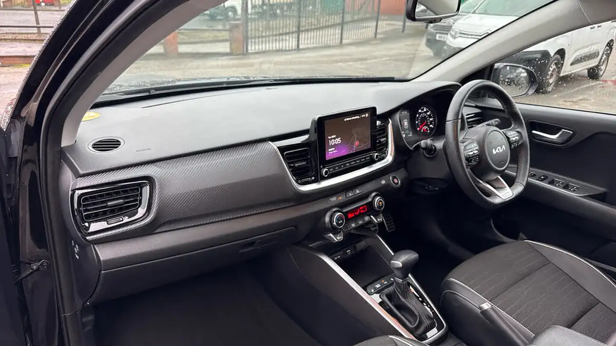 2023-kia-stonic-10-t-gdi-gt-line-s-98bhp-dct-big-9