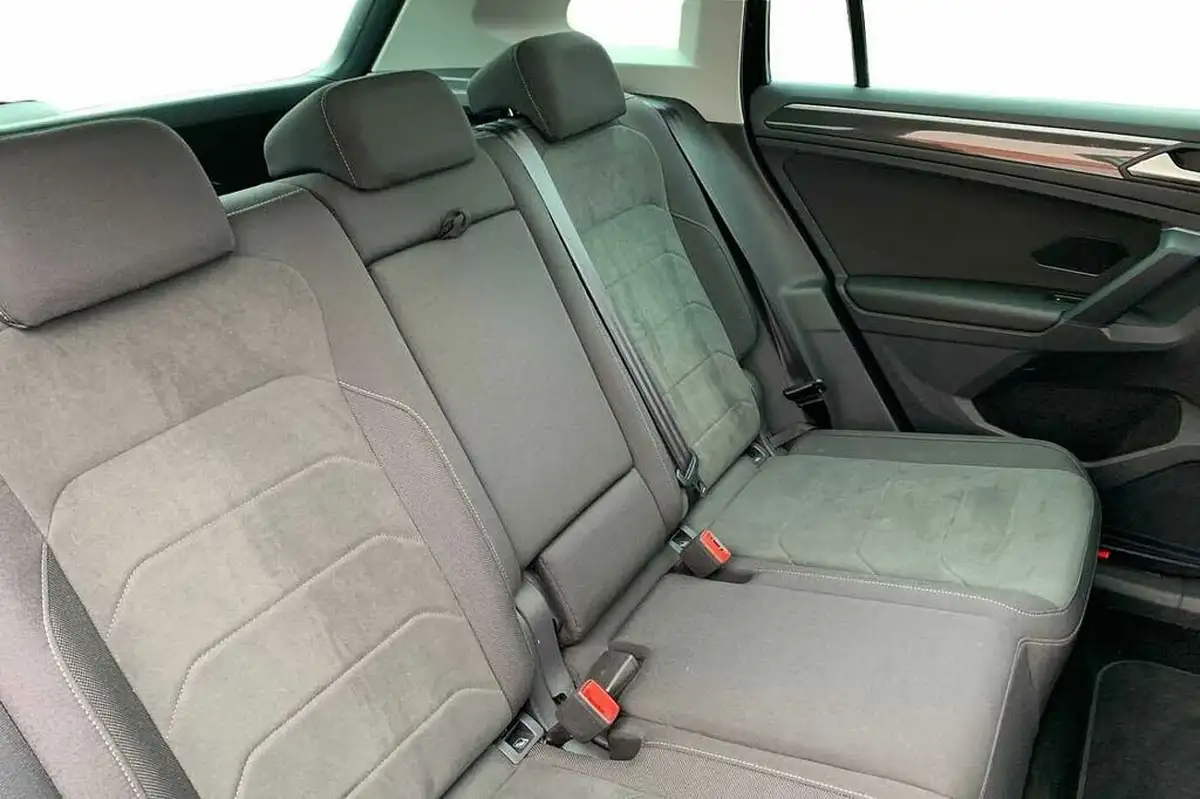 2022-volkswagen-tiguan-15-tsi-elegance-big-7