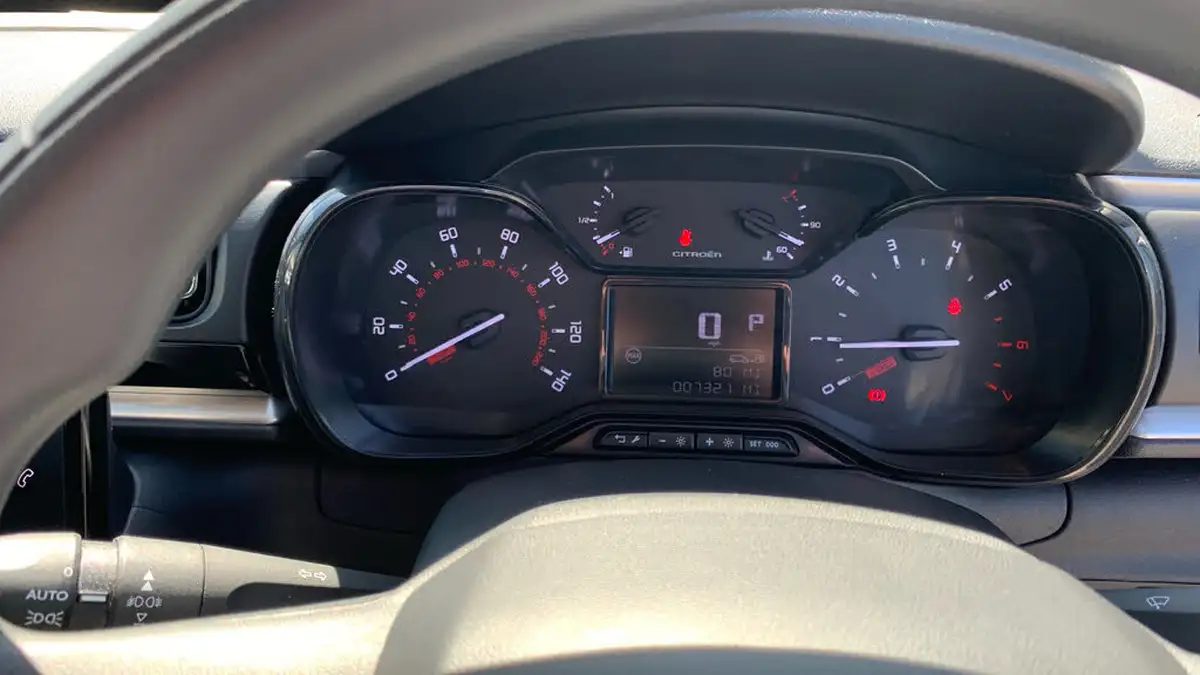2024-citroen-c3-12-puretech-plus-110ps-eat6-big-12
