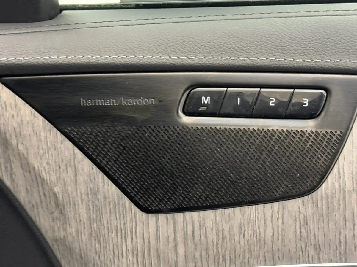 2023-volvo-xc90-20-b5-plus-big-30