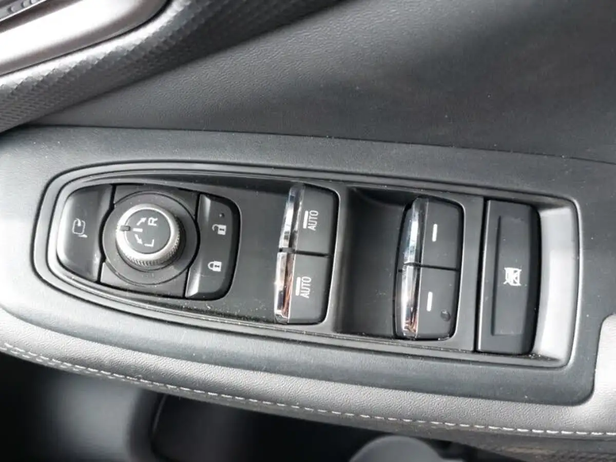 2024-subaru-forester-20-e-boxer-xe-premium-big-11