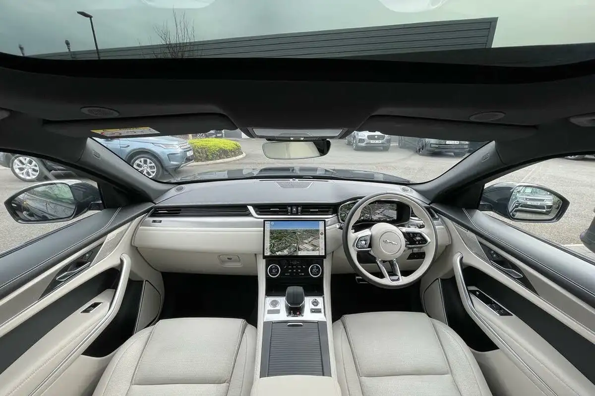 2024-jaguar-f-pace-20-p400e-r-dynamic-se-black-90th-anniversary-edition-big-2