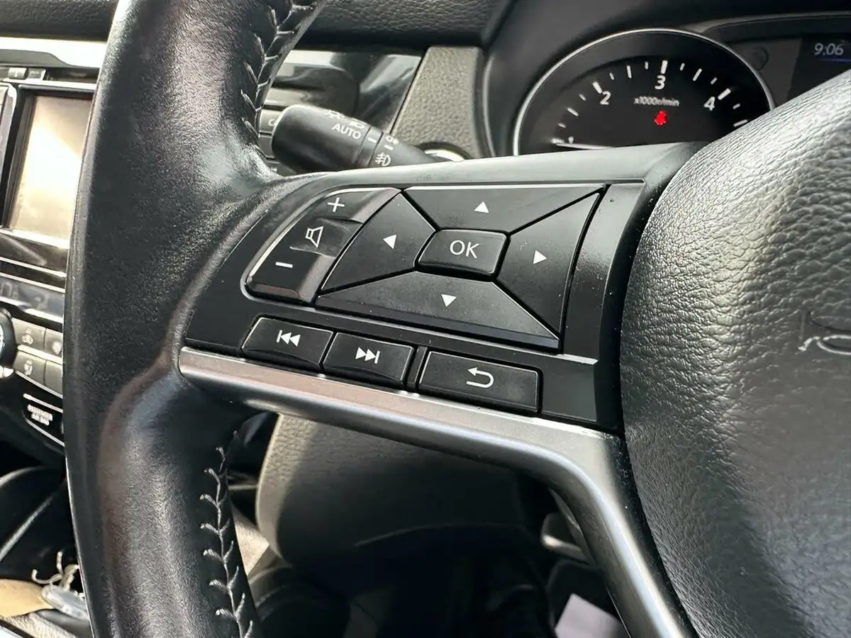 2019-nissan-qashqai-15dci-tekna-19in-alloysglass-roof-pack-dct-big-10