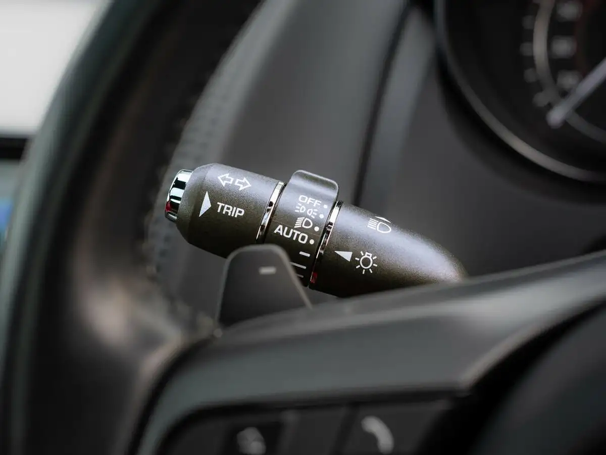 2015-jaguar-f-type-30-v6-coupe-quickshift-big-72