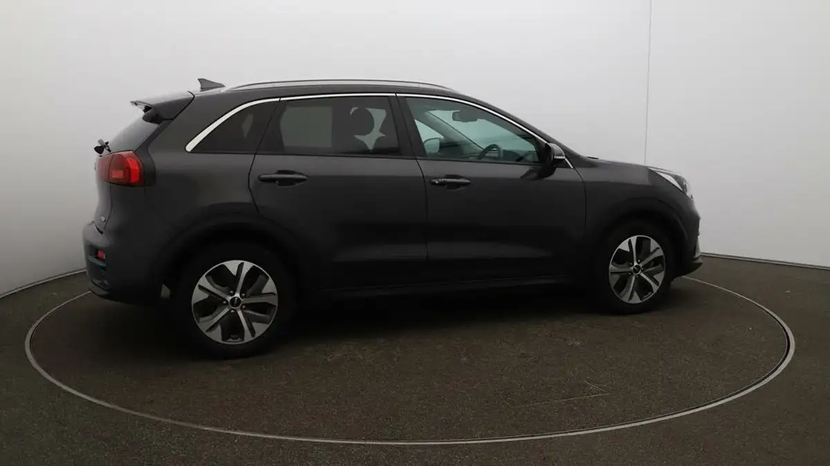 2022-kia-e-niro-ev-2-64-big-49
