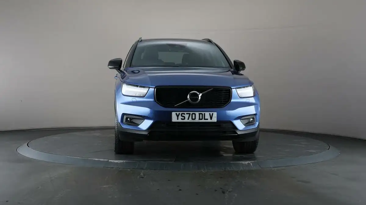 2020-volvo-xc40-20-b5-r-design-pro-big-46