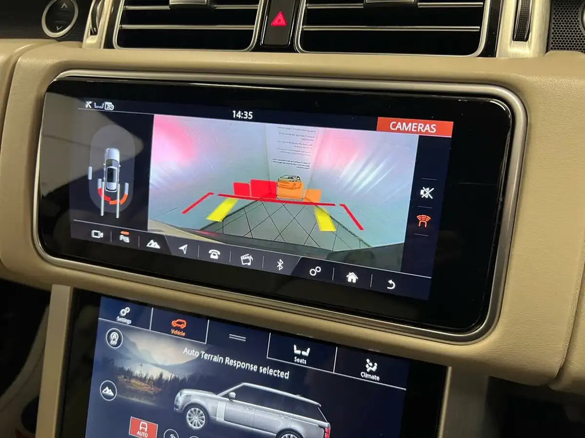 2019-land-rover-range-rover-20p400e-phev-vogue-se-big-42