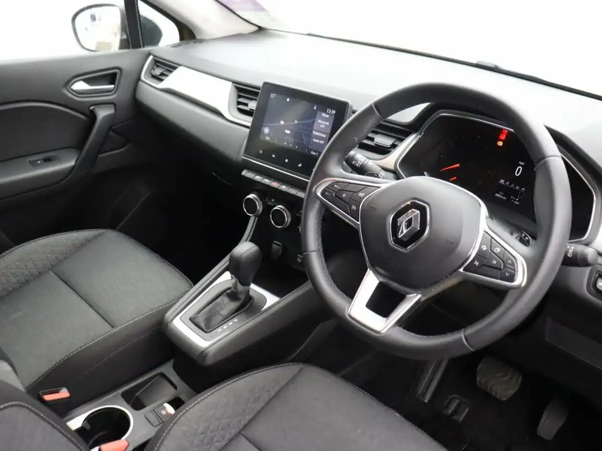 2022-renault-captur-13-tce-iconic-edition-edc-auto-big-16
