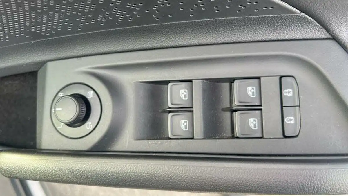 2024-skoda-enyaq-e-85x-sportline-plus-station-wagon-big-8