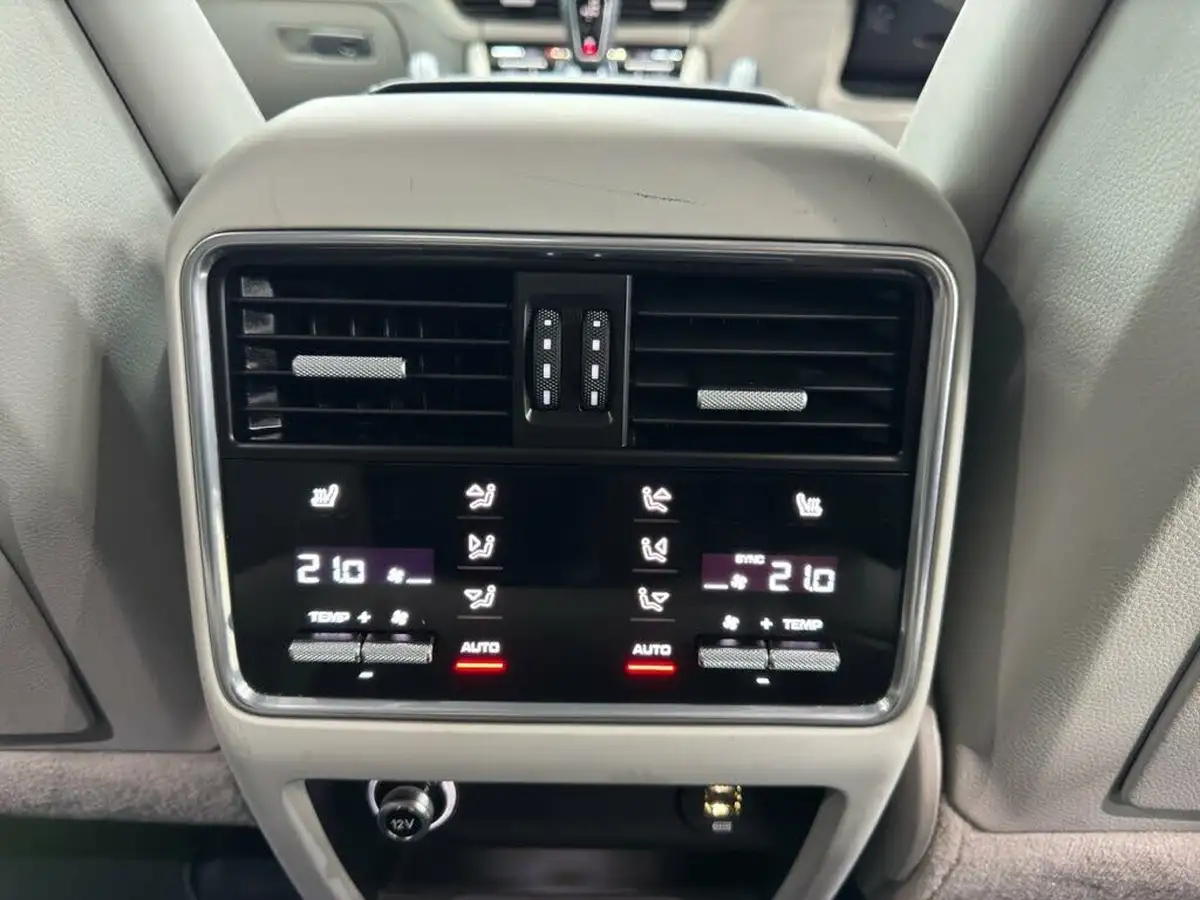 2019-porsche-cayenne-40-v8-turbo-coupe-big-37