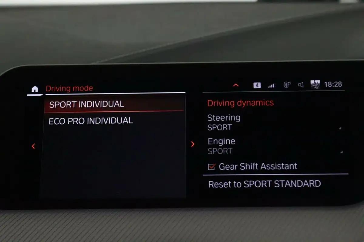 2020-bmw-1-series-20td-118d-m-sport-big-46
