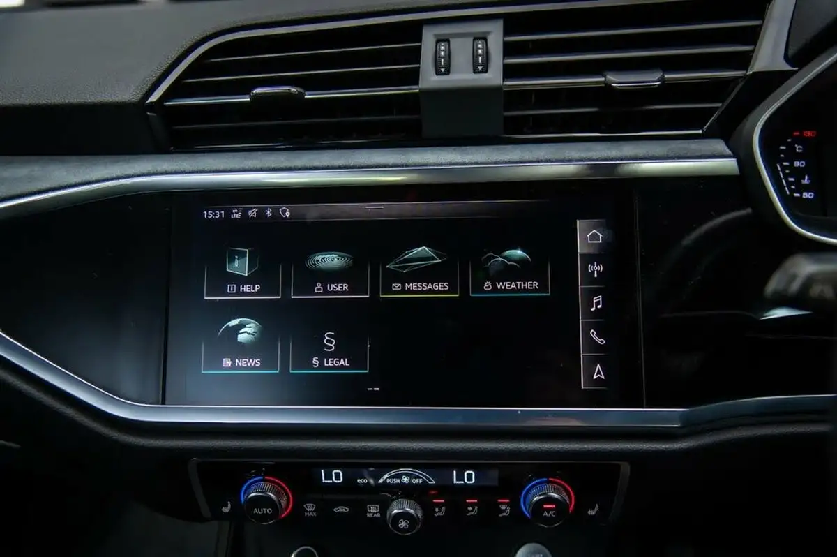 2019-audi-q3-20-40-tfsi-s-line-big-49