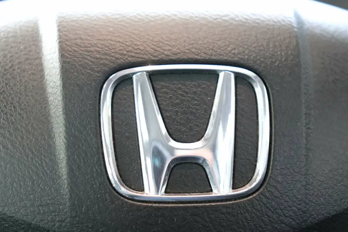 2011-honda-civic-18-es-t-big-59