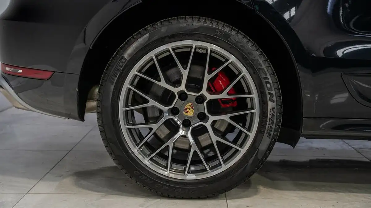 2014-porsche-macan-36-turbo-big-3