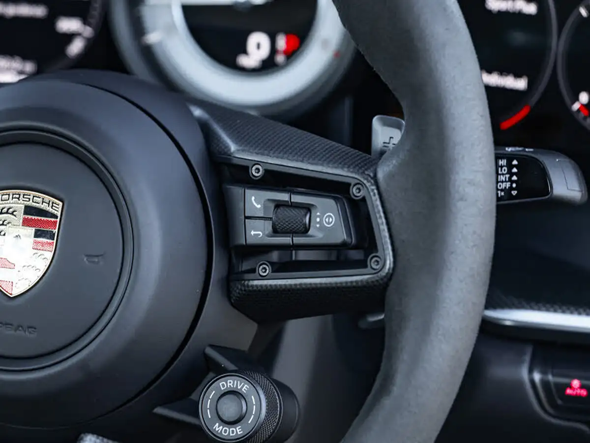 2024-porsche-911-38-turbo-coupe-big-18