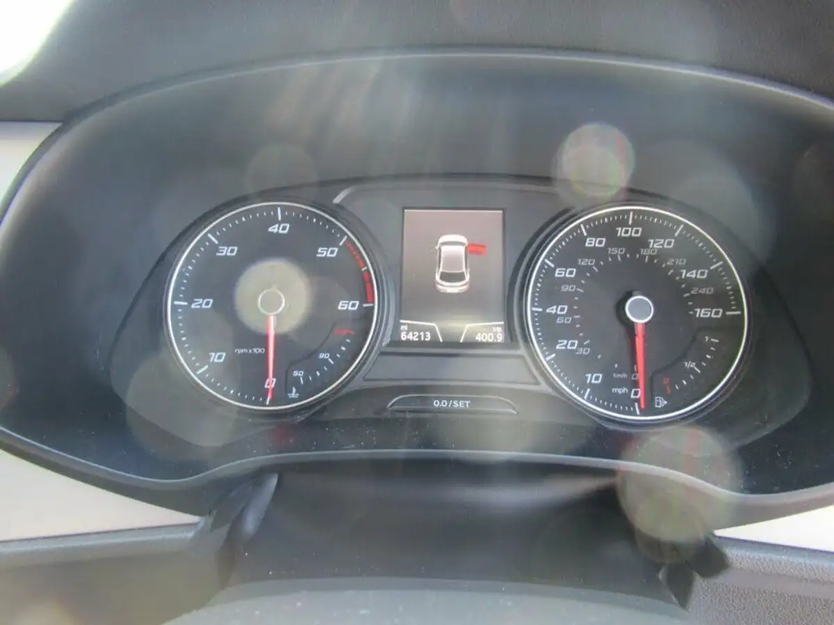 2018-seat-leon-16tdi-se-dynamic-technology-hatchback-dsg-big-9