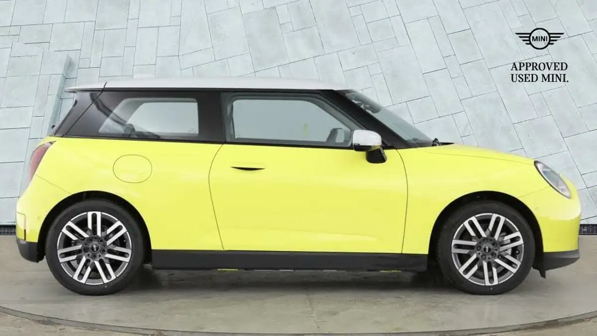 2024-mini-cooper-e-cooper-e-classic-big-2