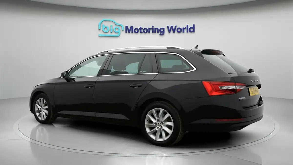 2021-skoda-superb-14-tsi-se-technology-156ps-estate-big-4