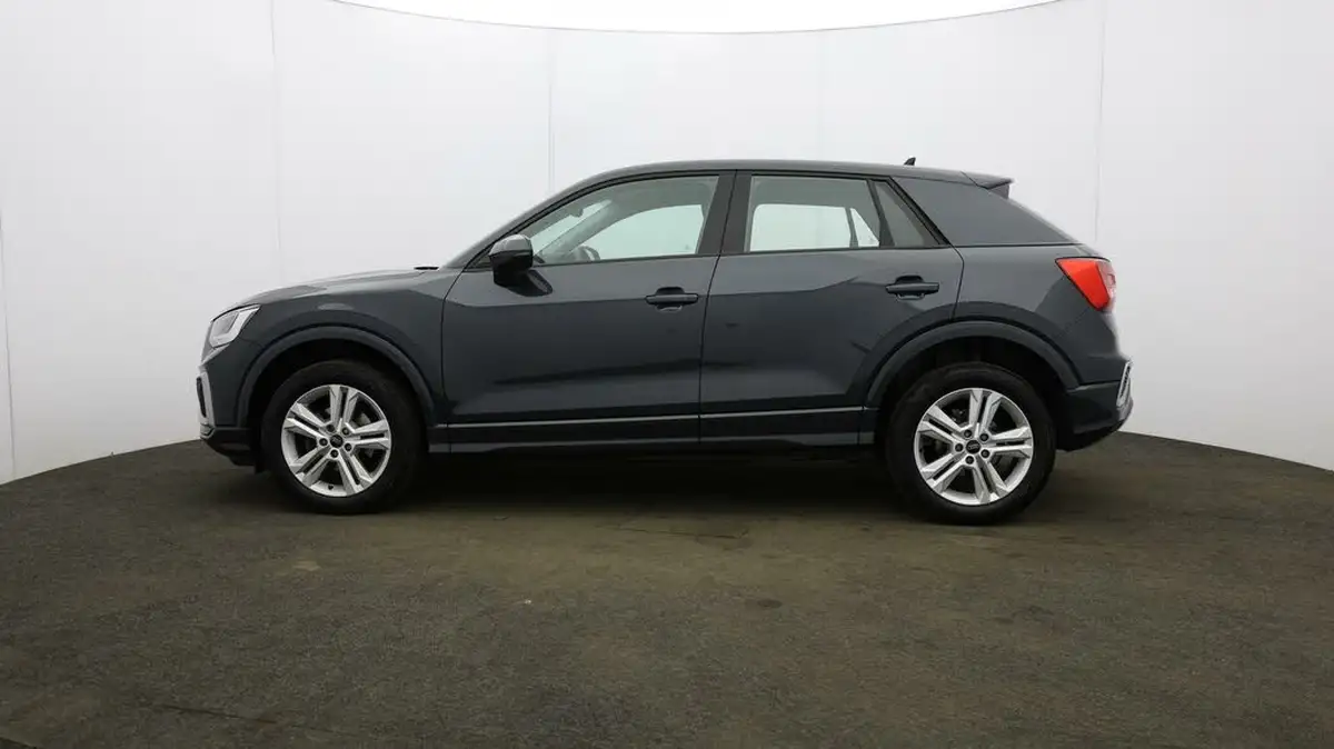 2023-audi-q2-10-30-tfsi-sport-big-61