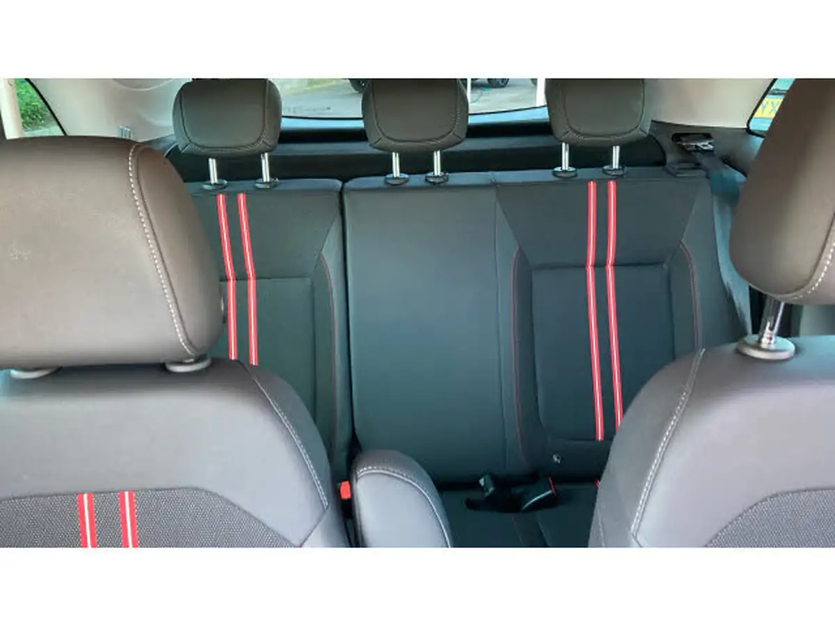 2022-vauxhall-crossland-12i-gs-line-big-14