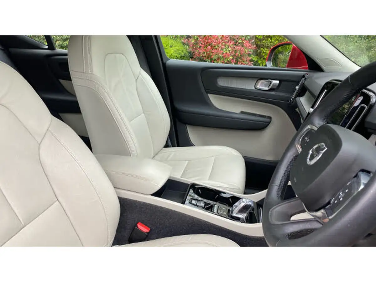 2021-volvo-xc40-15-t5-inscription-262bhp-big-8